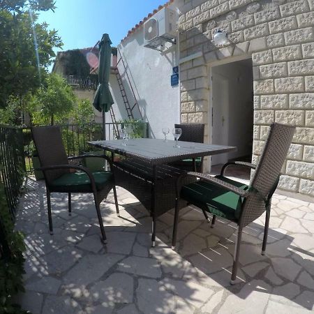 אומיס Apartman Kalajzic מראה חיצוני תמונה