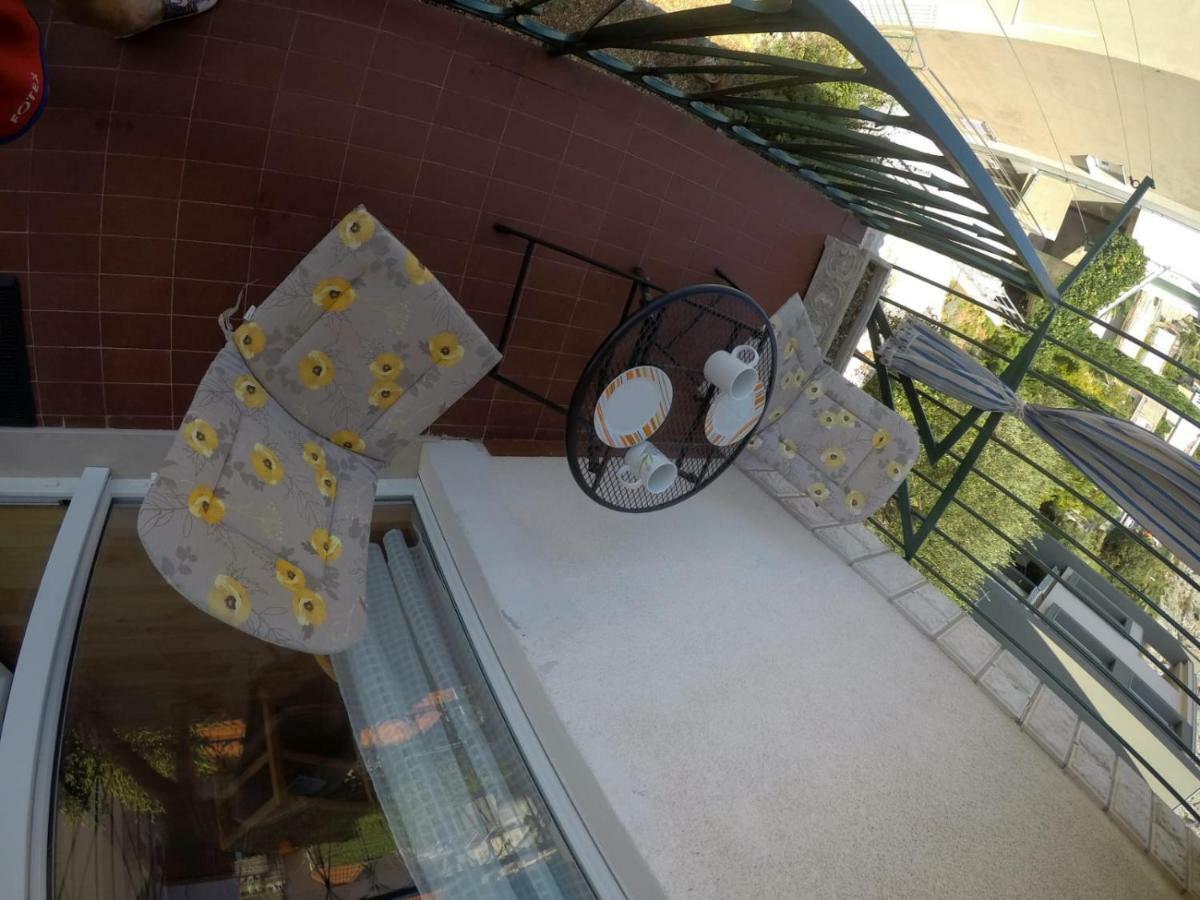 אומיס Apartman Kalajzic מראה חיצוני תמונה